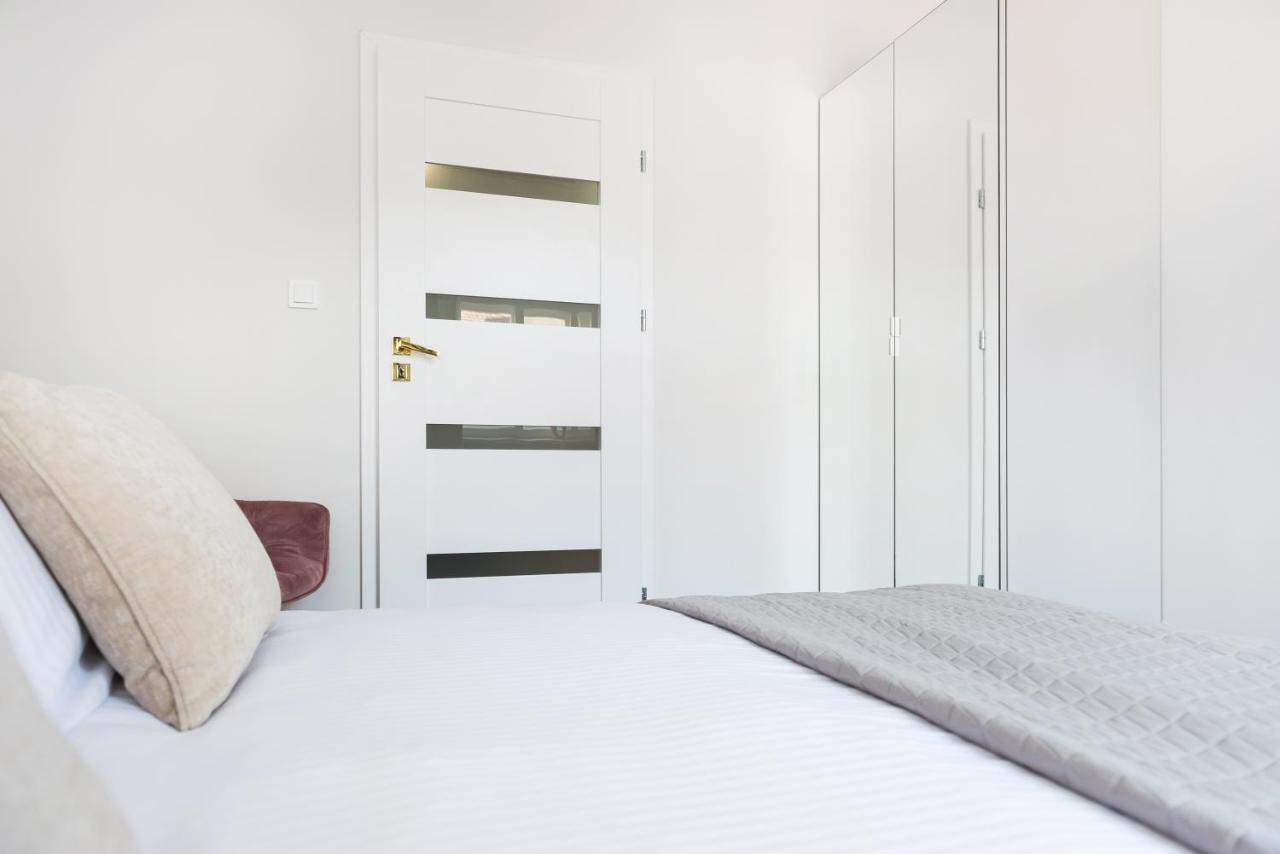 Gallery 7 - Apartment 3 Краков Экстерьер фото